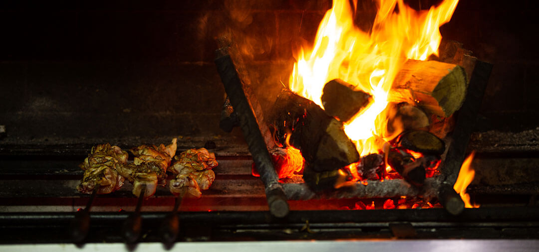 Enjoy the famous the famous “Espetada da Madeira” (beef skewer), drinks included 